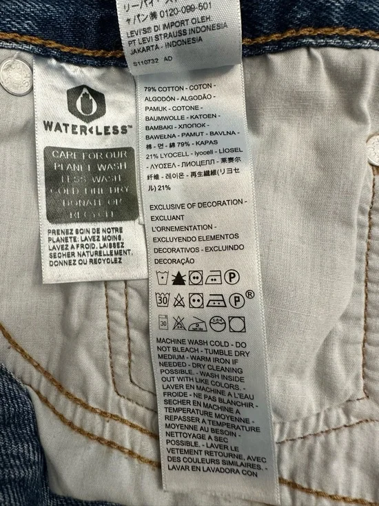 Levi's Blue Jean Skirt - Picture 9 of 9